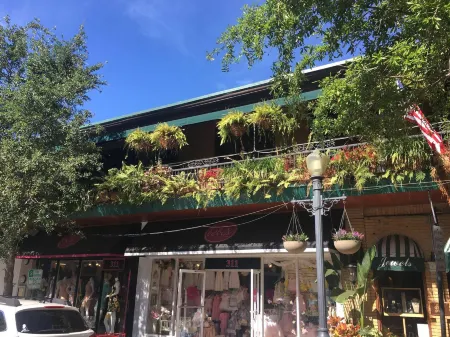 Park Plaza Hotel Orlando - Winter Park Отели рядом с достопримечательностью «Winter Park Historical Museum»