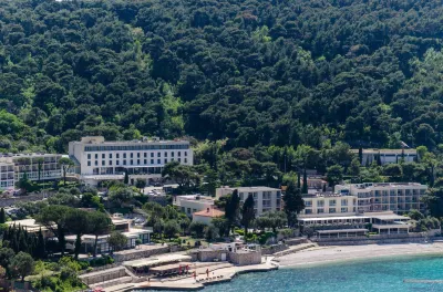 Apartments Zore Glavinić Отели рядом с достопримечательностью «Lapad Bay»