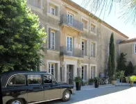 Chambre d'Hôtes au Domaine du Soleil Couchant Hotels in Luc-sur-Orbieu