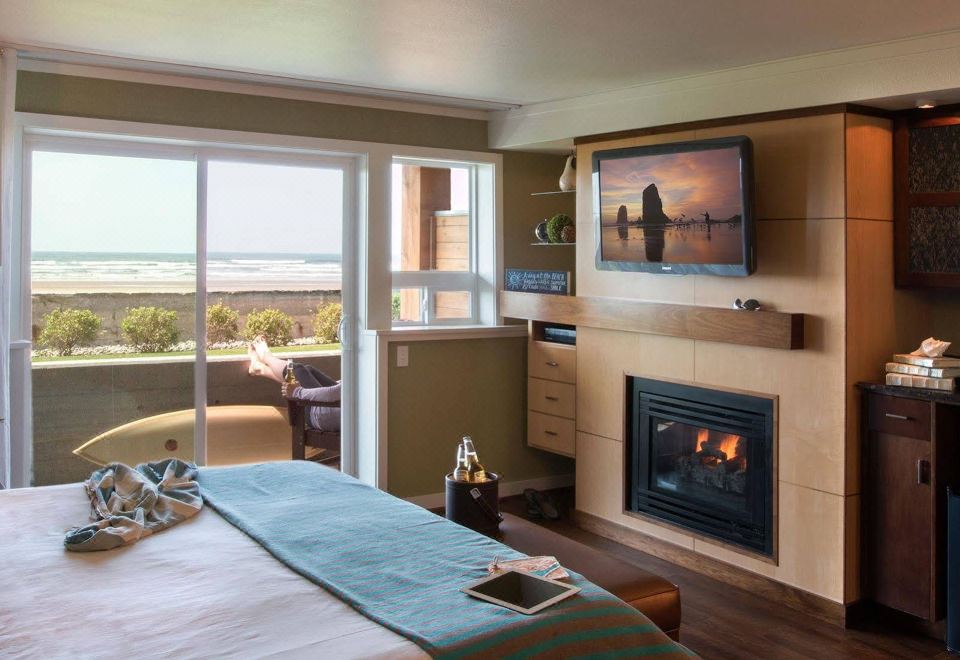 서프샌드 리조트의 고급스러운 객실 내부