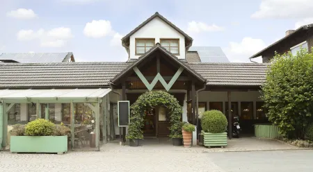 Waldhotel Bächlein Отели в г. Митвиц