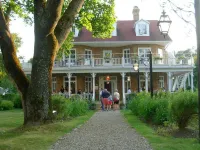 Chez Truchon Bistro-Auberge Hotel a La Malbaie