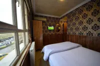 Hotel Istiklal - parking