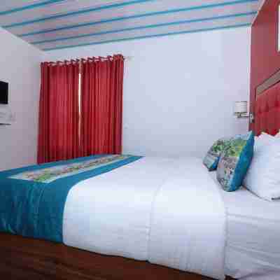 OYO 8653 Achus Inn Others
