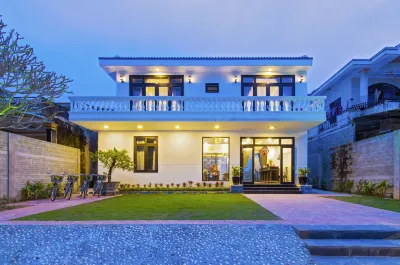 Hoi An Sunny Pool Villa Hotels in Cam Nam