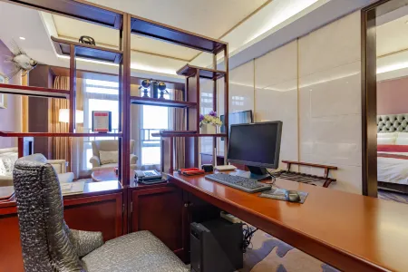 Ramada Plaza Chongqing