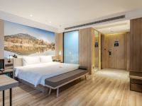 杭州金沙湖亚朵酒店 - 几木大床房