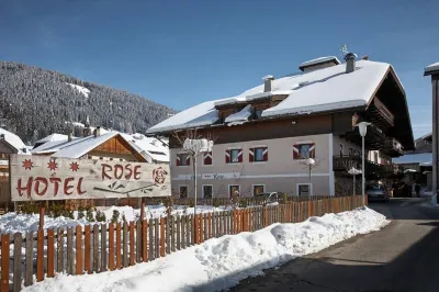 Hotel Rose Hoteles cerca de Lago di Braies