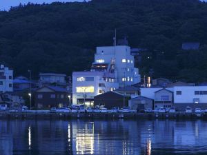 寺泊海岸つわぶき温泉 美味探究の宿 住吉屋