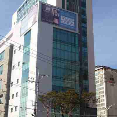 호텔 라온제나 Hotel Exterior