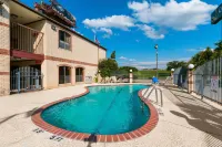 Quality Inn University Near Downtown Hotels in Martindale