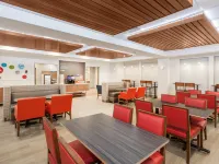 Holiday Inn Express & Suites PROVIDENCE-WOONSOCKET by IHG Hotels in Woonsocket