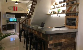 Wave Backpackers - Hostel