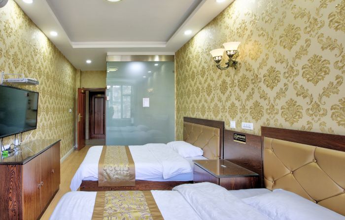 Tumen Xinyu Fashion Hotel