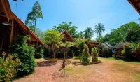 O k Chawkoh Bungalow Hotels in Koh Lanta