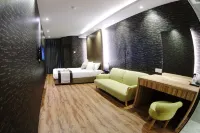 Here Hotel