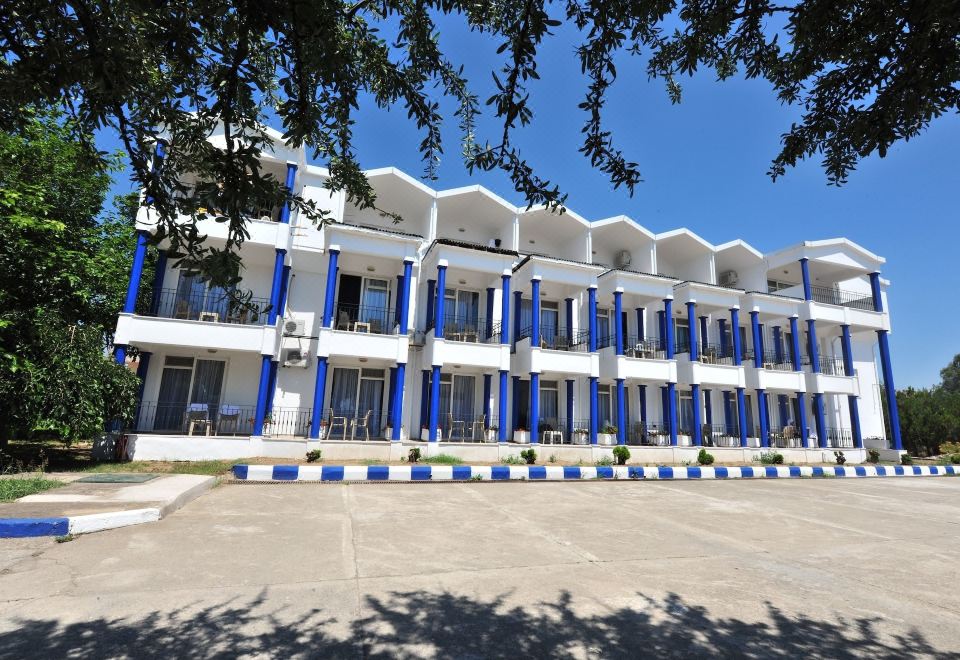 hotel overview picture