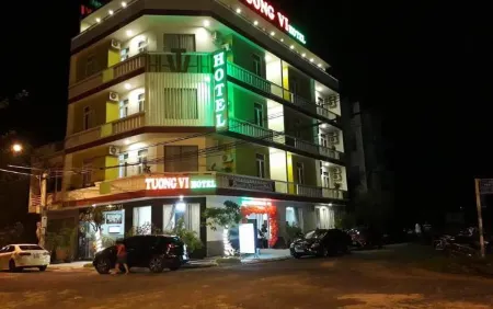 Tuong VI Hotel Phu Yen Отели рядом с достопримечательностью «Bao Lam Pagoda»