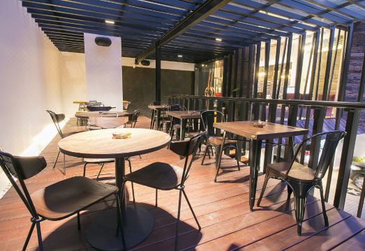 포스토 도미레 호텔 자카르타 썸네일