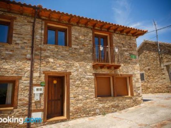 Casas Rurales El Bulin de Paredes