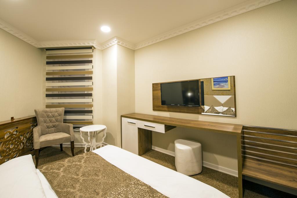 Kars-i Sirin Hotel