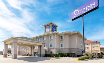 Sleep Inn & Suites Near Fort Cavazos