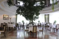 Garden Hotel Wellness és Konferencia - Pools