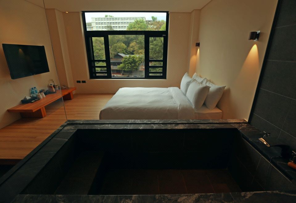 1. 워터 하우스 타..