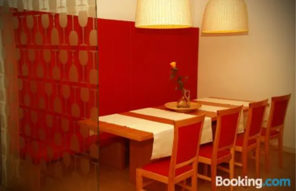 戈斯緹娜佐爾尼爾旅館