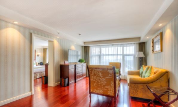 Hawaii Hot Spring Hotel