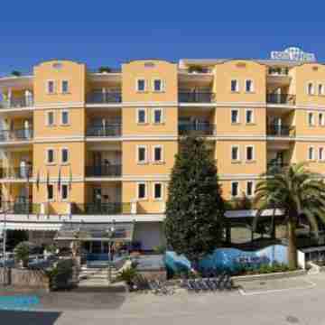 Hotel Imperial Hotel Exterior