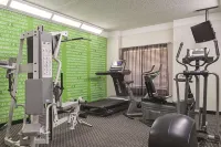 La Quinta Inn & Suites by Wyndham Ontario Airport - Gym