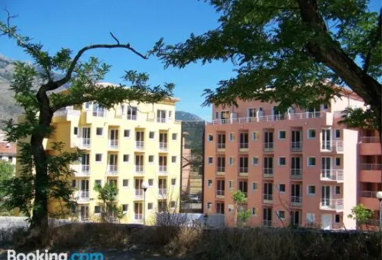 瓦妮娜公園酒店