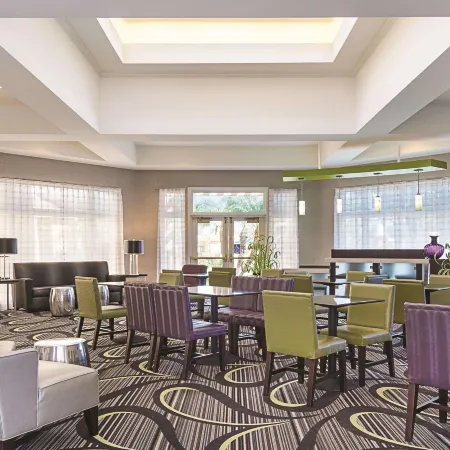 La Quinta Inn & Suites by Wyndham Ontario Airport