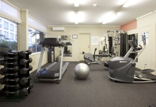 3. 리지스 로터루아..