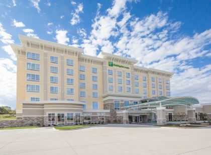 Holiday Inn & Suites DAVENPORT by IHG