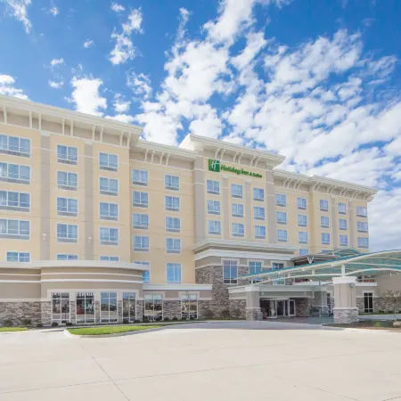 Holiday Inn & Suites DAVENPORT by IHG