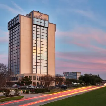 Crowne Plaza DALLAS MARKET CTR - LOVE FIELD by IHG