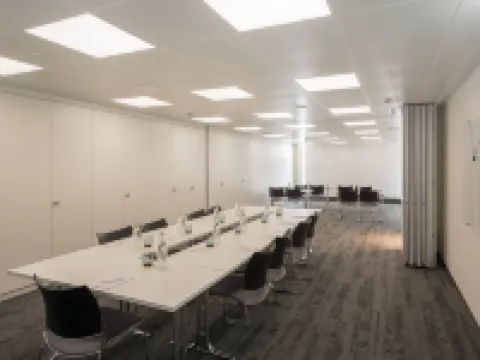 호텔 일유스터 - 어반 & 로컬 유스터 호텔