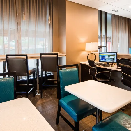 Best Western River North Hotel