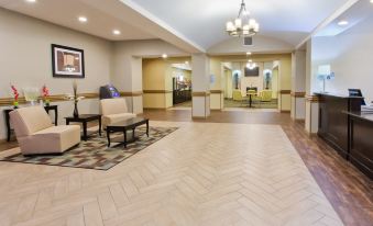 Holiday Inn Express & Suites Alvarado