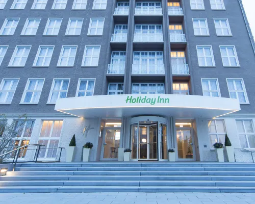 Holiday Inn DRESDEN - AM ZWINGER by IHG Hotels near Circus Sarrasani