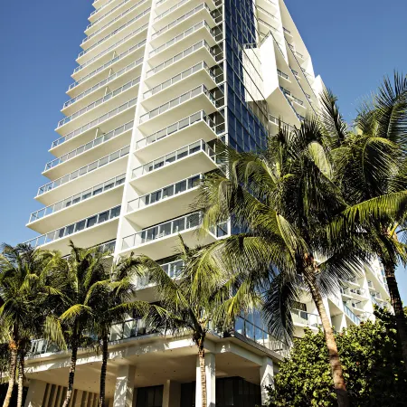 W South Beach