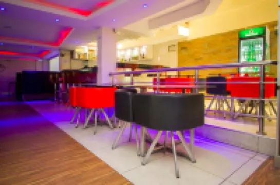 Airport Landing Hotel