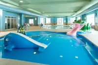 Holiday Inn Express & Suites Wausau Hotels in Weston
