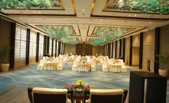 Crowne Plaza New Delhi Mayur Vihar Noida