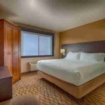 Holiday Inn Express & Suites Grand Canyon Rooms