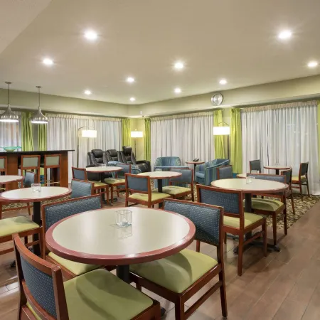 Baymont by Wyndham Thornton