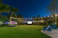 Blue Flamingo Resort Key West