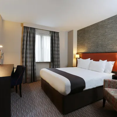 Holiday Inn BELFAST CITY CENTRE by IHG Отели рядом с достопримечательностью «Фоллc-роуд»
